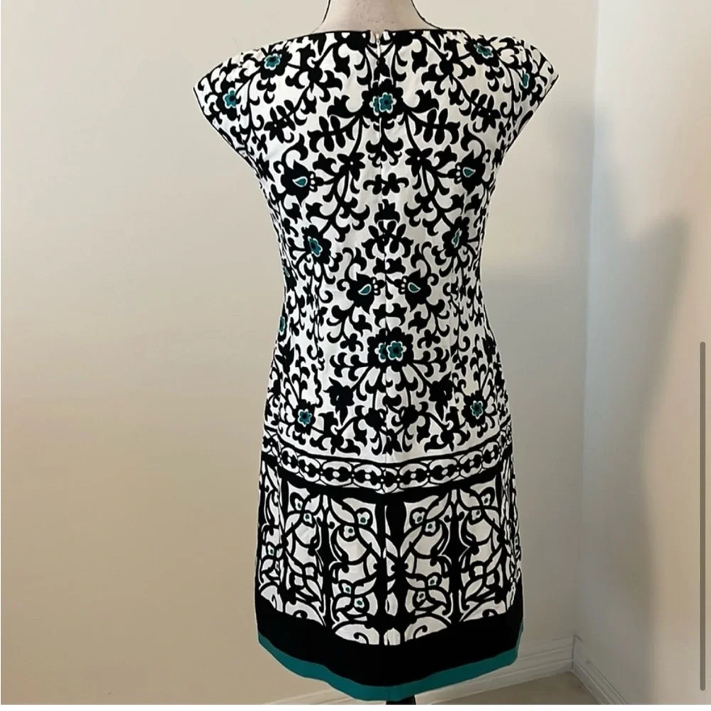 Worn once Liz Claiborne size 4 dress. - Picture 4 of 5